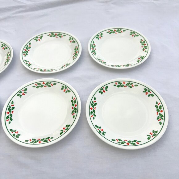 Grp 2 Corelle Holly Days Bread Butter Dessert Plates Holly Berries Set of 6 - Picture 4 of 7